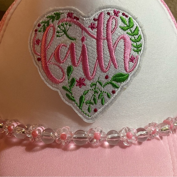 Faith Trucker Hat - Picture 3 of 6